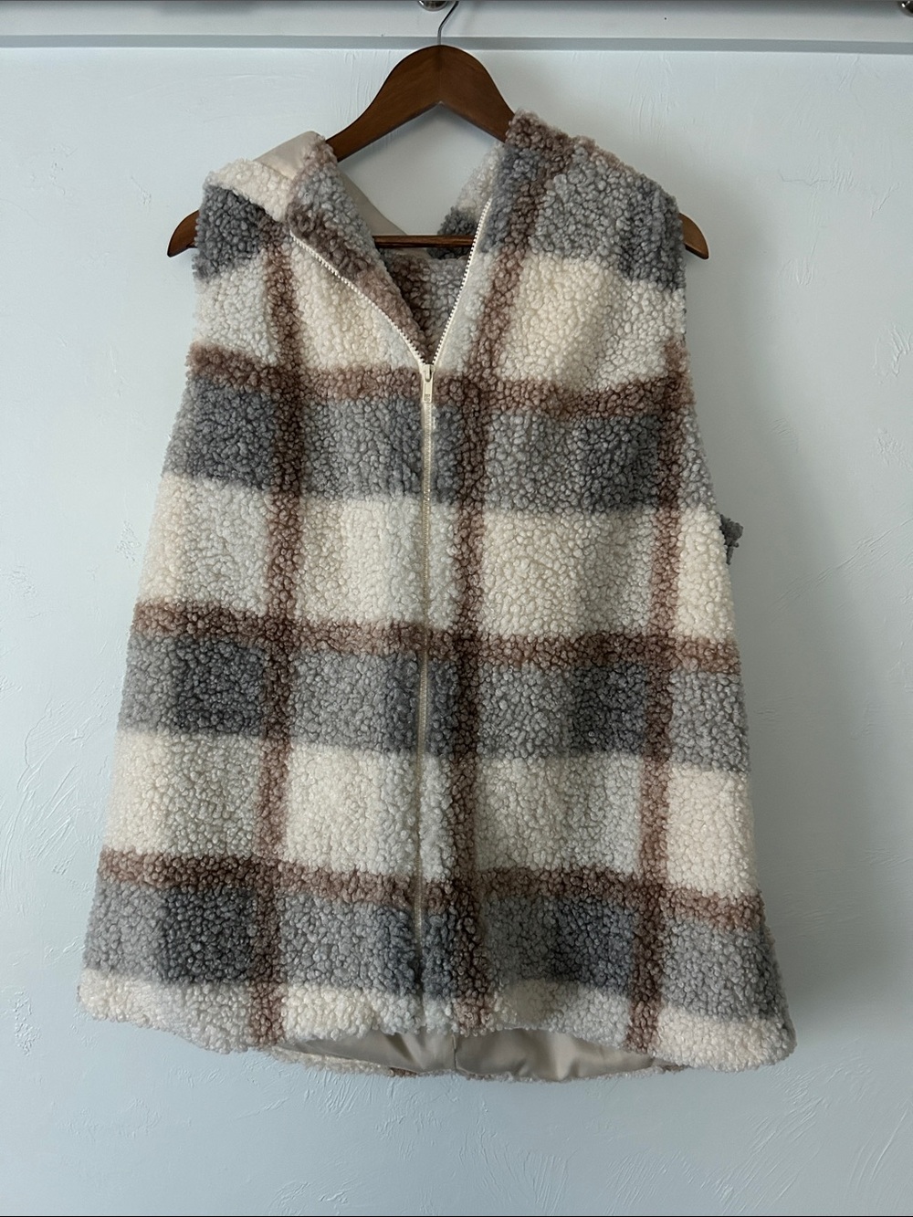 SHEIN Hooded Sherpa Vest - Cream, Gray & Brown Plaid